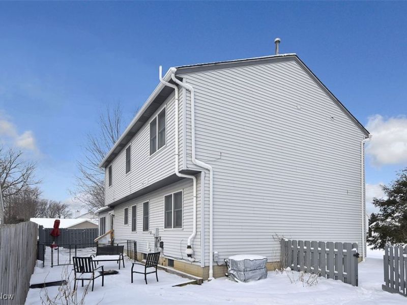 172 Loyola Drive, Elyria, OH 44035 Photo 3