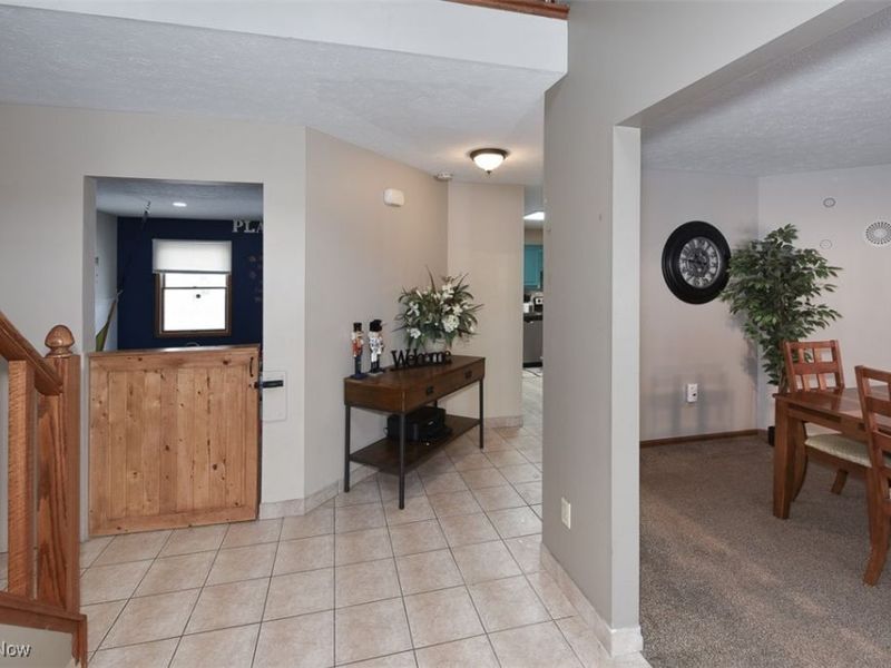 172 Loyola Drive, Elyria, OH 44035 Photo 9