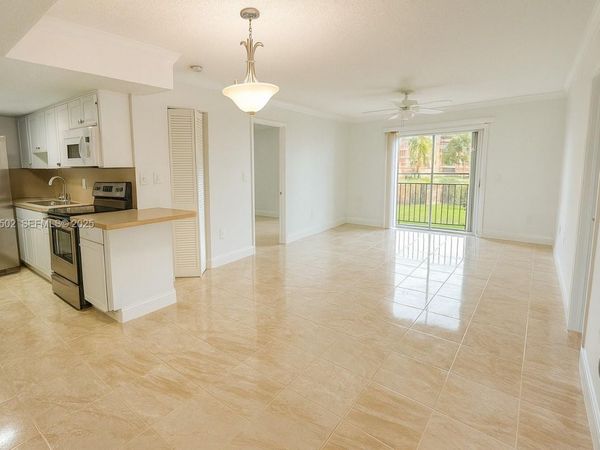 4705 NW 7th St, Unit 106-7, Miami, FL 33126