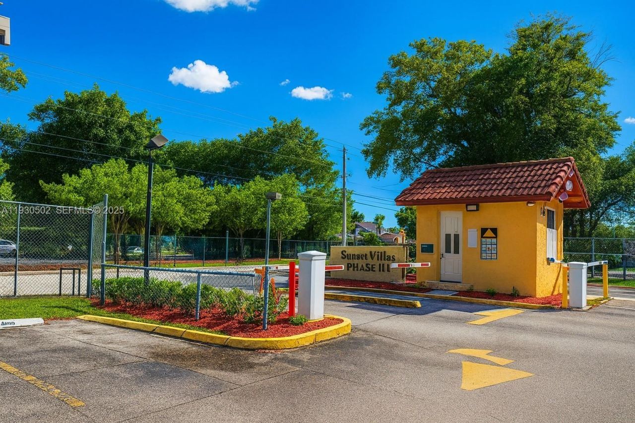 4705 NW 7th St, Unit 106-7, Miami, FL 33126 Photo