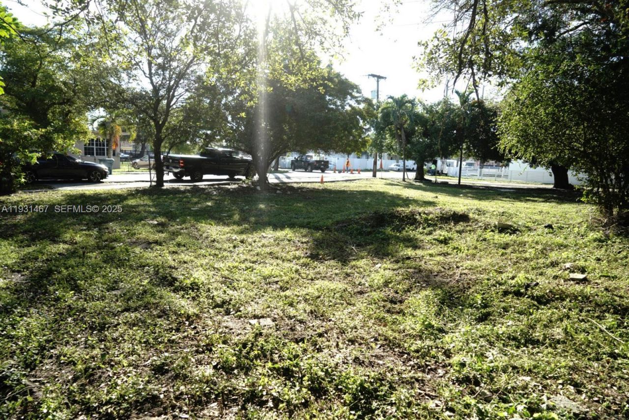 801 NW 80th St, Miami, FL 33150 Photo