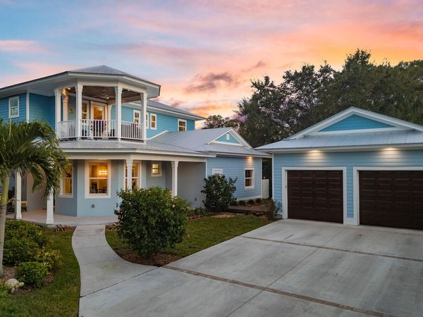 1002 SE Riverside Drive, Stuart, FL 34996