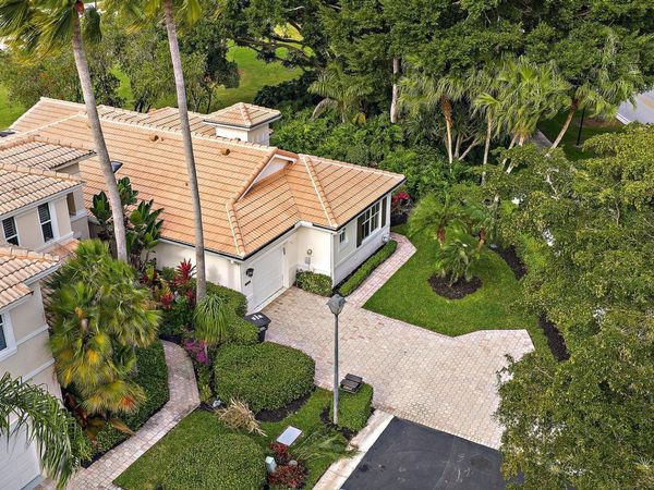 8205 Sandpiper Way, West Palm Beach, FL 33412