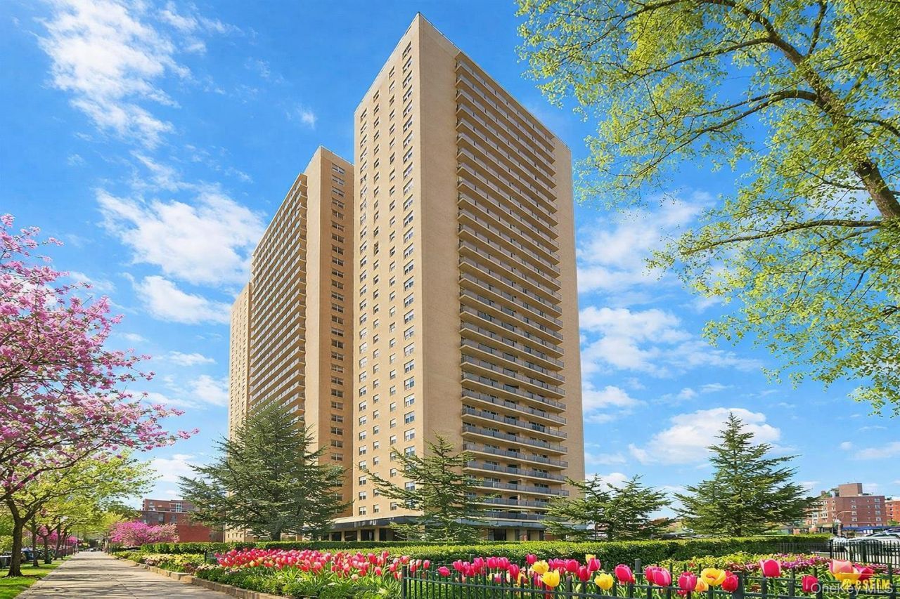 110-11 Queens Boulevard, Unit 3C, Forest Hills, NY 11375 Main Photo