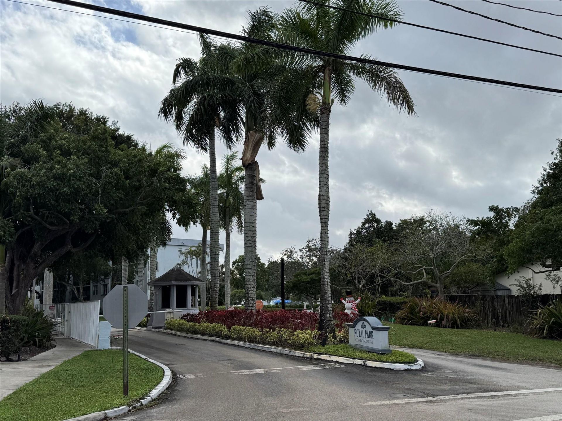 120 Royal Park Drive, Unit B4, Oakland Park, FL 33309 Photo