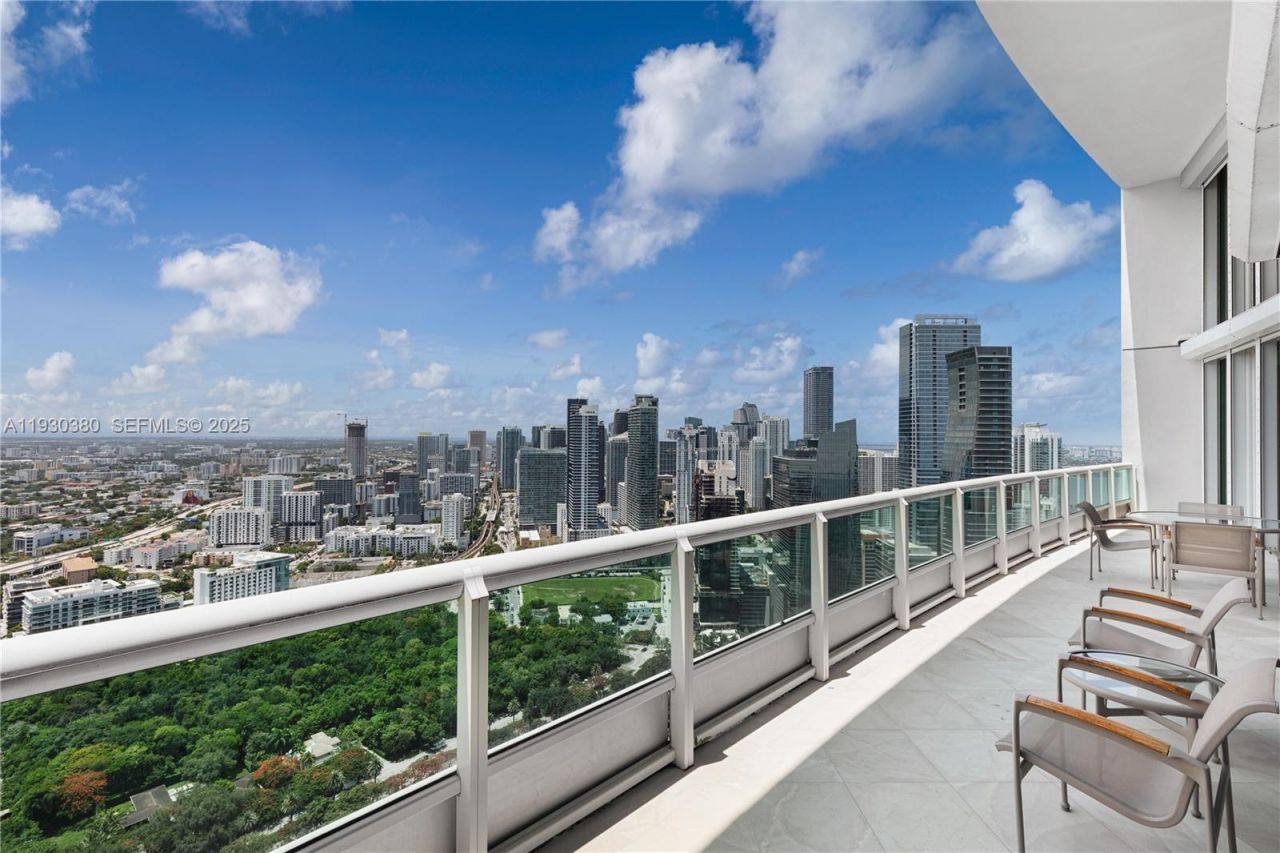 1643 Brickell Ave, Unit PH 4901 +, Miami, FL 33129 Photo