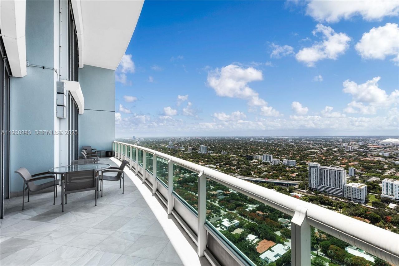 1643 Brickell Ave, Unit PH 4901 +, Miami, FL 33129 Photo