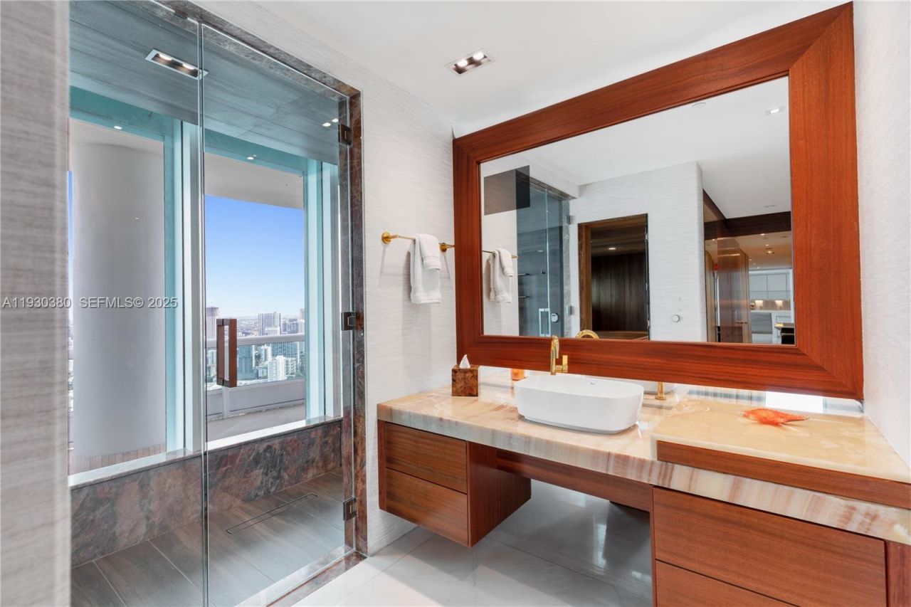 1643 Brickell Ave, Unit PH 4901 +, Miami, FL 33129 Photo