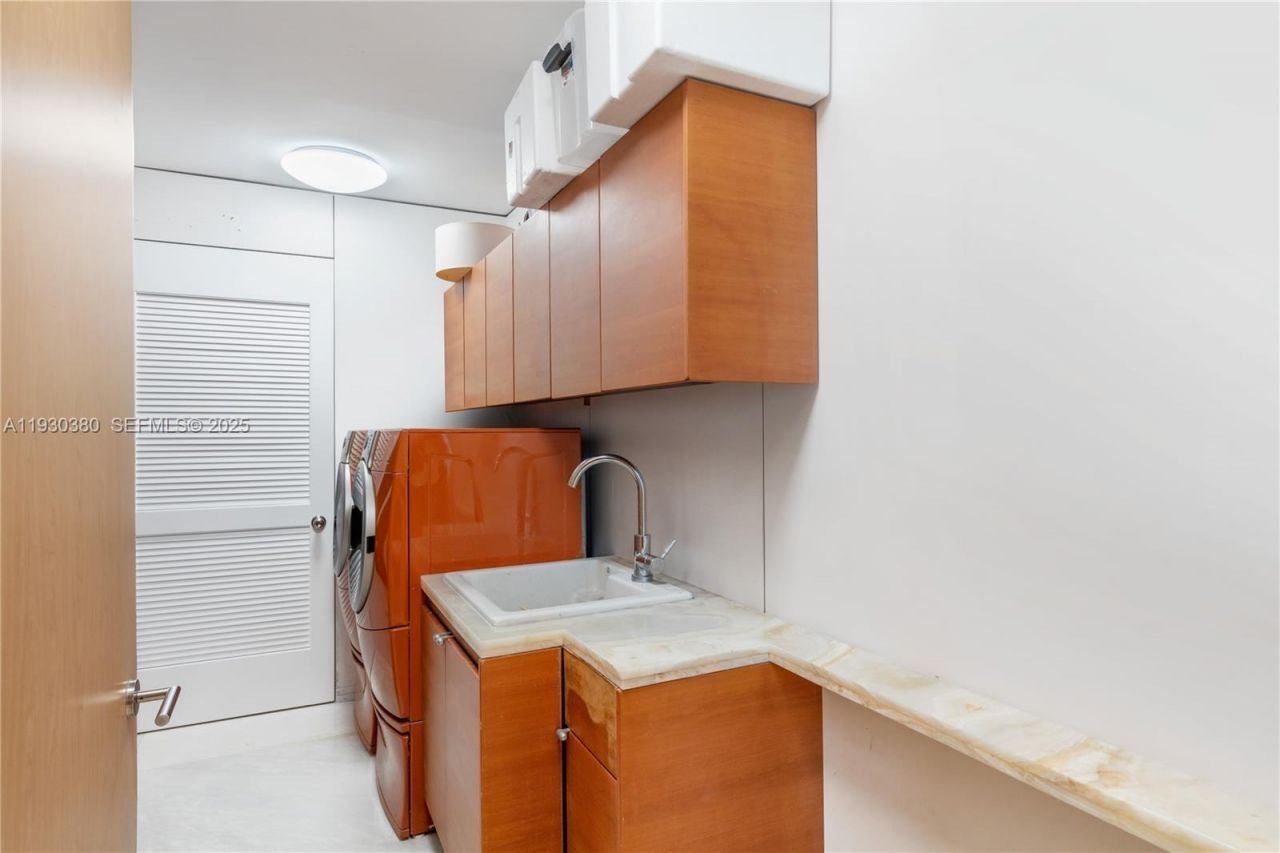 1643 Brickell Ave, Unit PH 4901 +, Miami, FL 33129 Photo