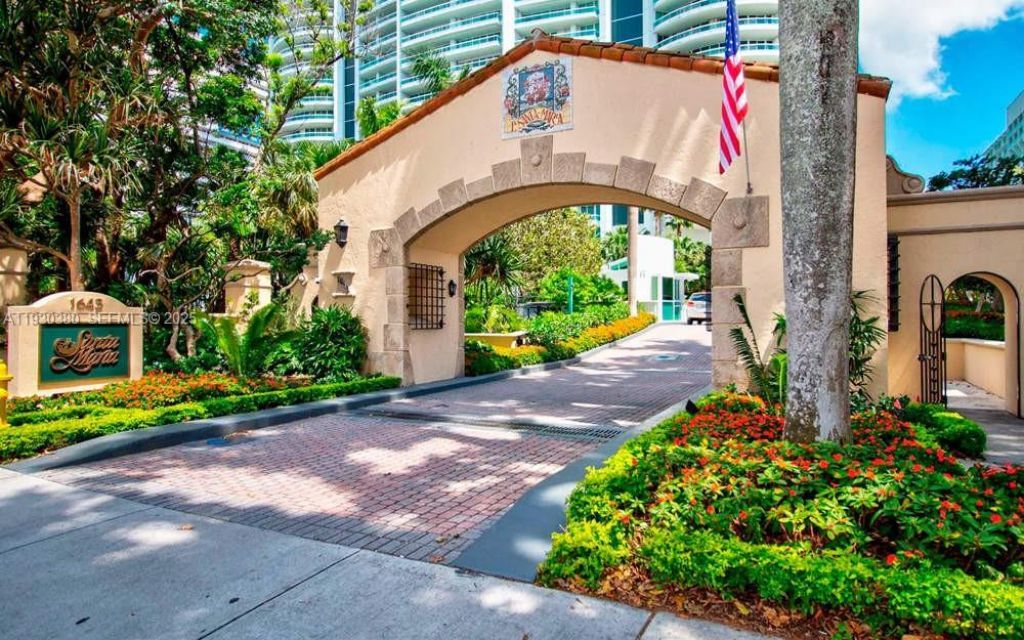 1643 Brickell Ave, Unit PH 4901 +, Miami, FL 33129 Photo