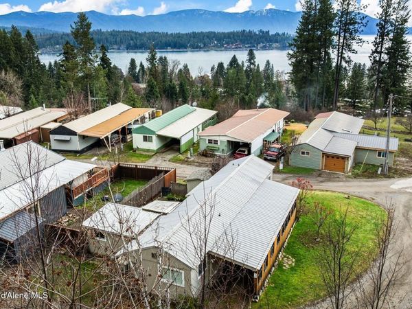 302 School Rd, Unit #11, Hope, ID 83836