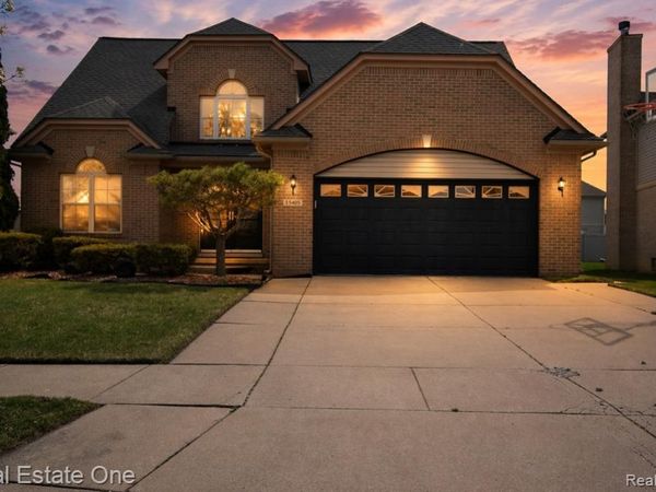 15405 Oakleigh, Southgate, MI 48195