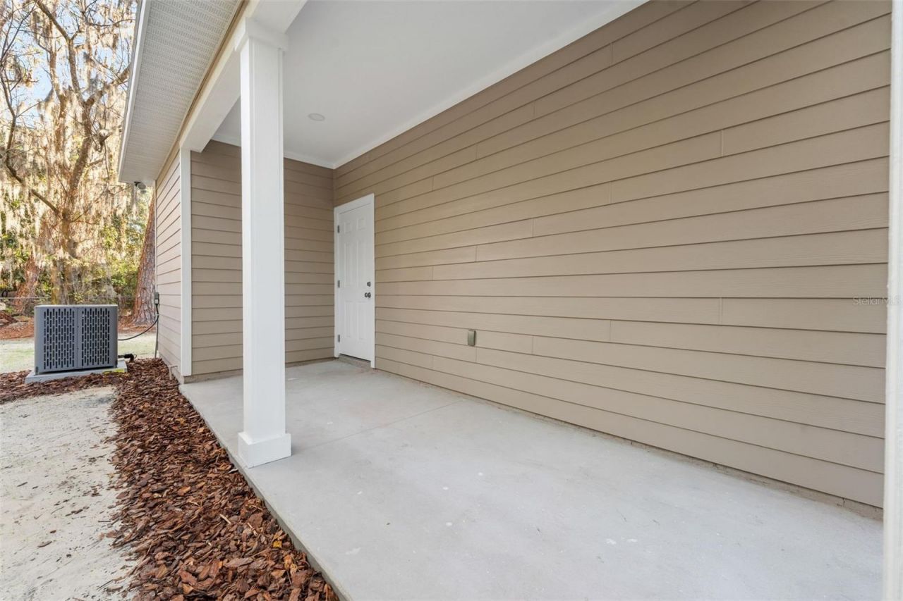 2016 NE 3rd Avenue, Gainesville, FL 32641 Photo