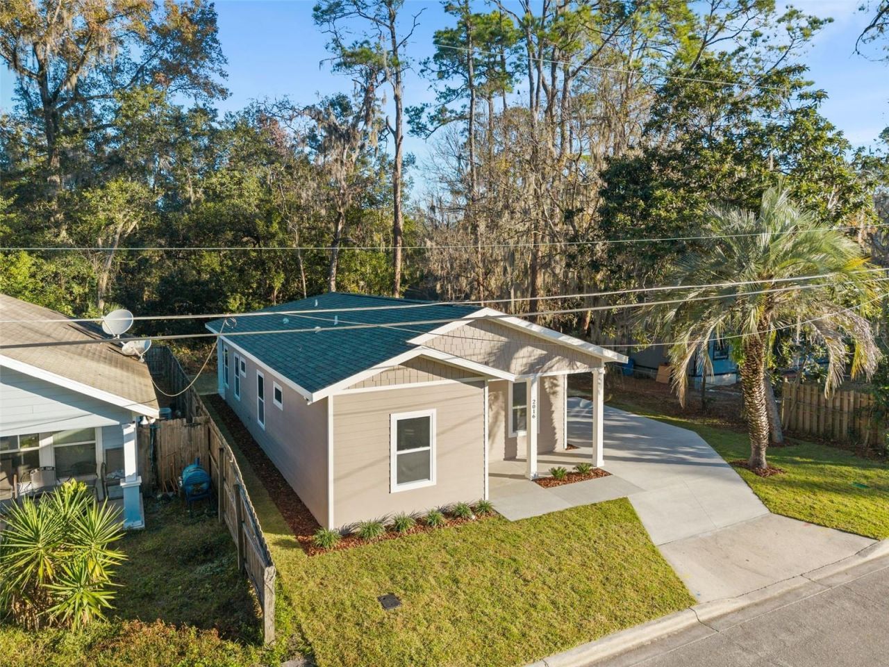 2016 NE 3rd Avenue, Gainesville, FL 32641 Photo