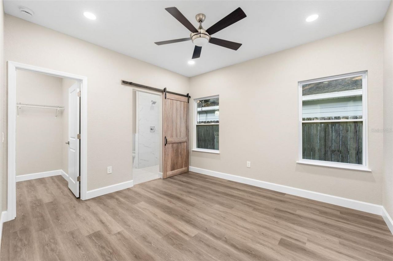 2016 NE 3rd Avenue, Gainesville, FL 32641 Photo