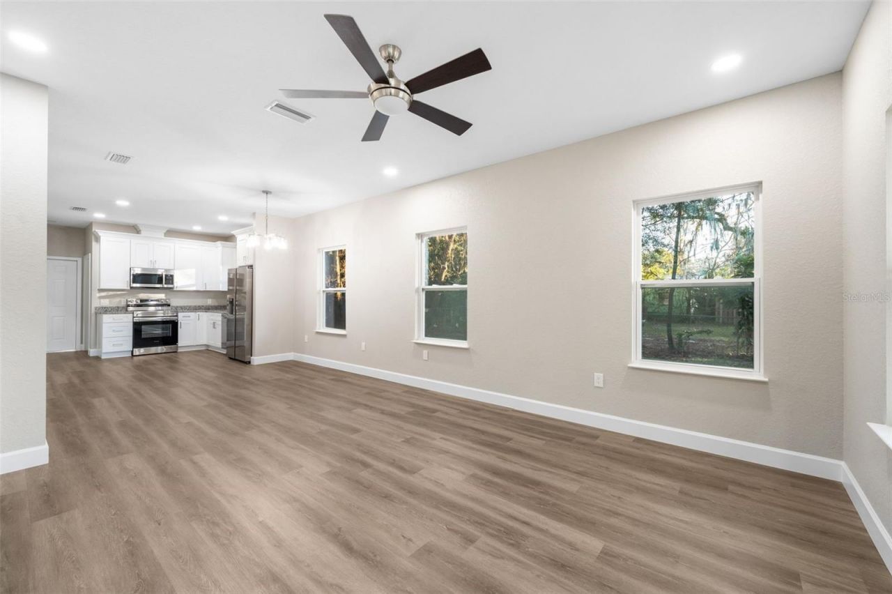 2016 NE 3rd Avenue, Gainesville, FL 32641 Photo