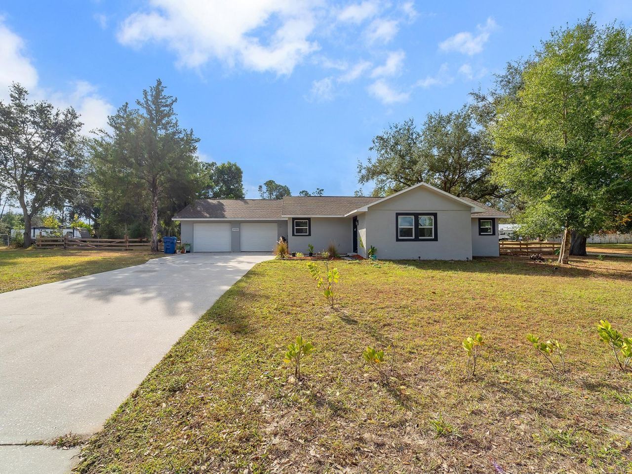 39930 Sunburst Drive, Dade City, FL 33525 Main Photo