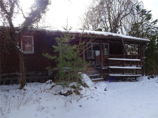 301 S Center Avenue, New Stanton, PA 15672