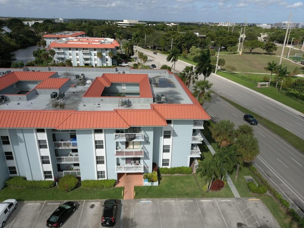 505 S Pine Island Road, Unit B203, Fort Lauderdale, FL 33324 Photo