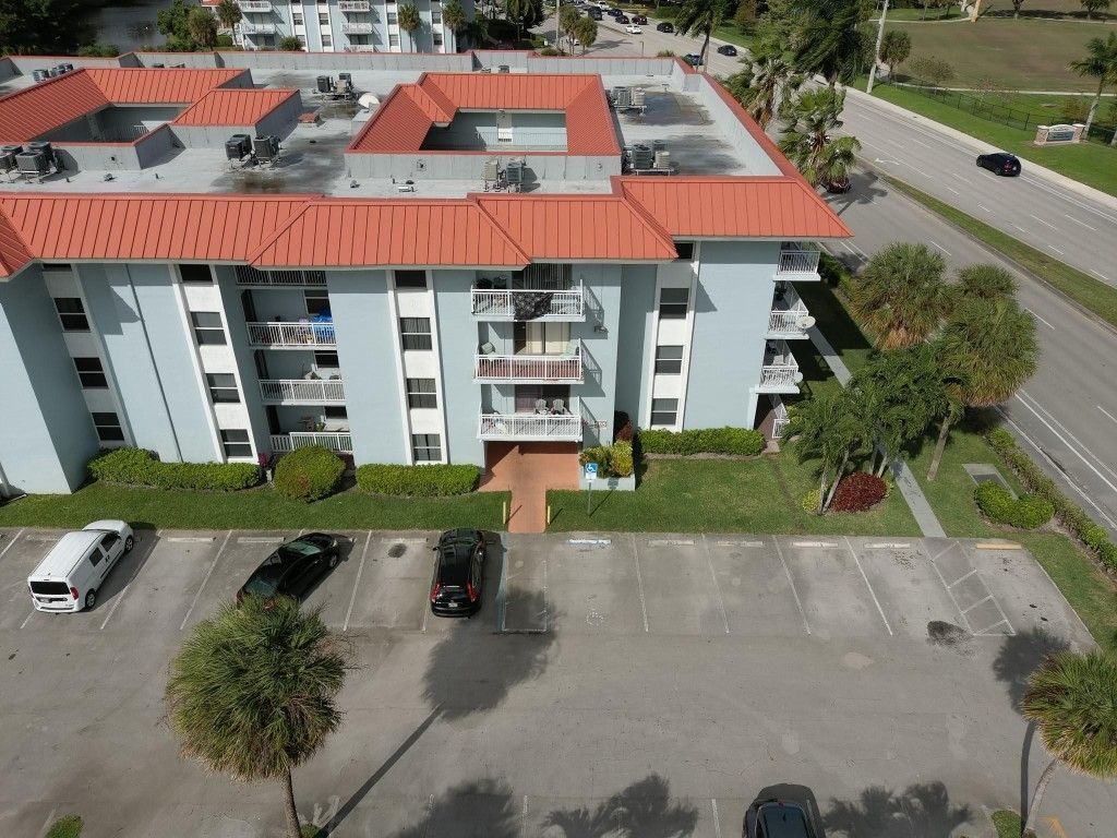 505 S Pine Island Road, Unit B203, Fort Lauderdale, FL 33324 Photo