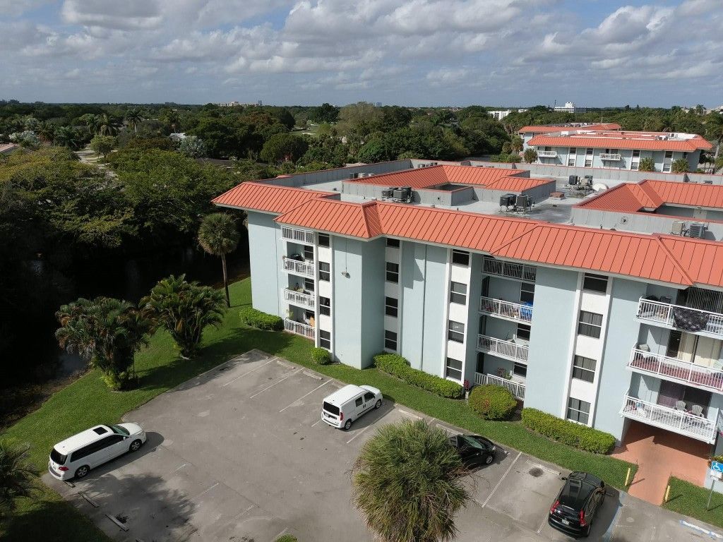 505 S Pine Island Road, Unit B203, Fort Lauderdale, FL 33324 Photo