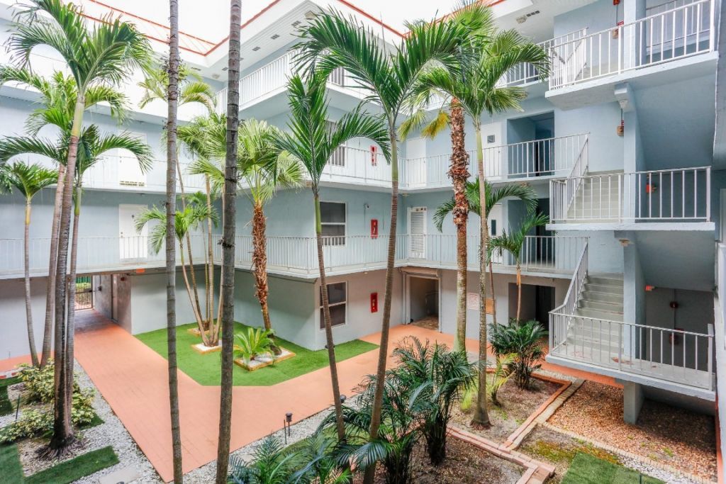 505 S Pine Island Road, Unit B203, Fort Lauderdale, FL 33324 Photo