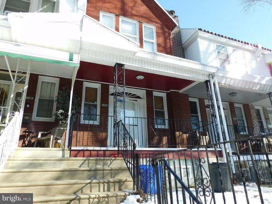 573 E Carver Street, Philadelphia, PA 19120 Main Photo