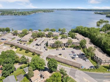 4371 Wilshire Boulevard, Unit 308, Mound, MN 55364