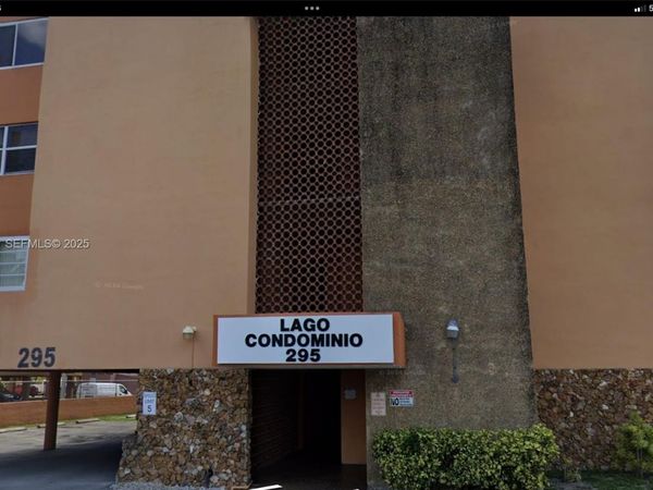 295 NW 72nd Ave , Unit 204, Miami, FL 33126