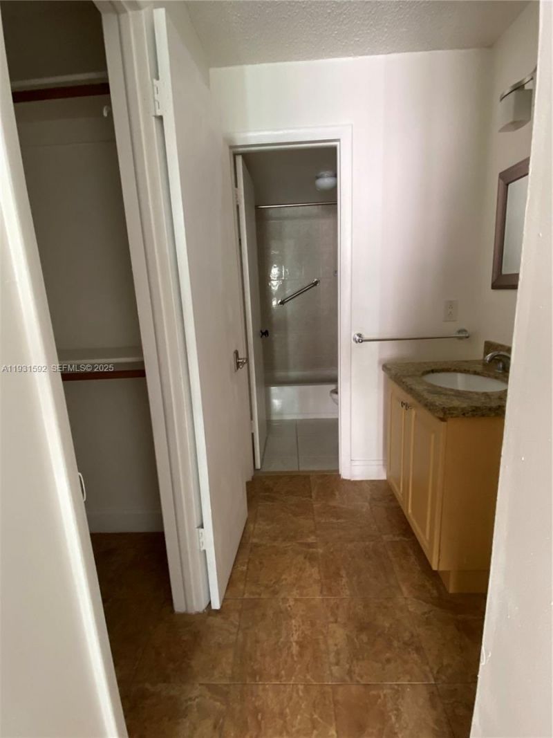295 NW 72nd Ave , Unit 204, Miami, FL 33126 Photo