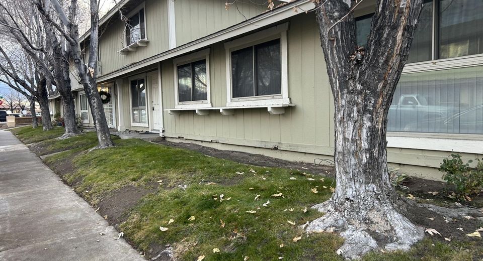 828 Woodglen Drive, Unit APT 2, Sparks, NV 89434 Photo