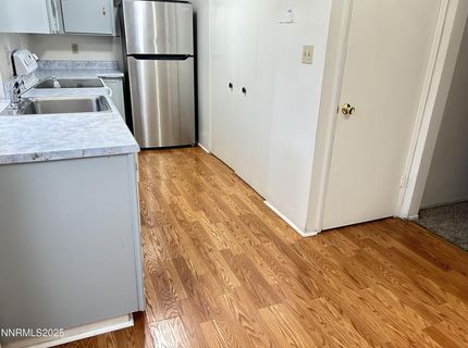828 Woodglen Drive, Unit APT 2, Sparks, NV 89434 Photo