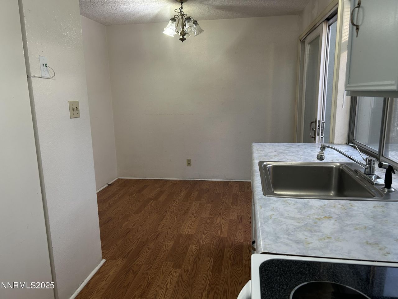 828 Woodglen Drive, Unit APT 2, Sparks, NV 89434 Photo