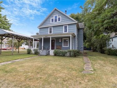 5952 Railroad Avenue, Burt, NY 14028