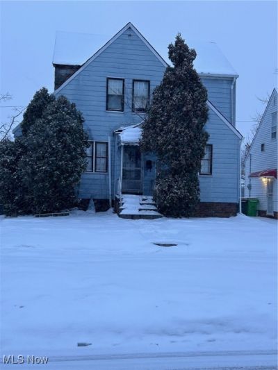 4452 Lee Heights Boulevard, Warrensville Heights, OH 44128 Main Photo