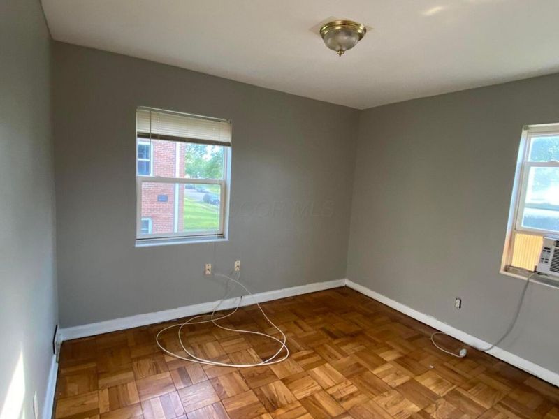73 N Hampton Road, Columbus, OH 43213 Photo 12