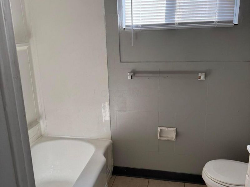 73 N Hampton Road, Columbus, OH 43213 Photo 27