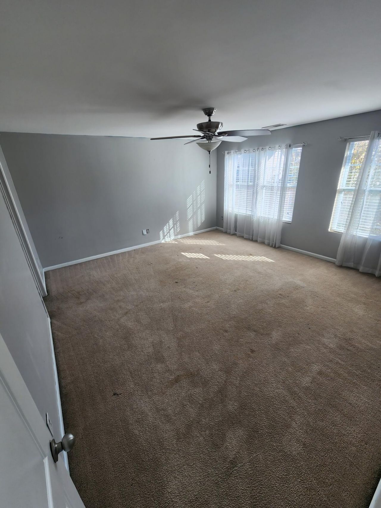 210 Medford Drive Photo 11