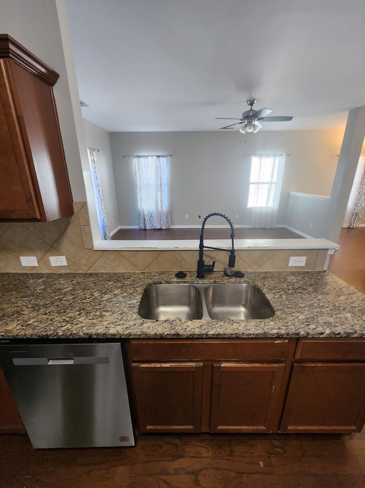 210 Medford Drive Photo 23