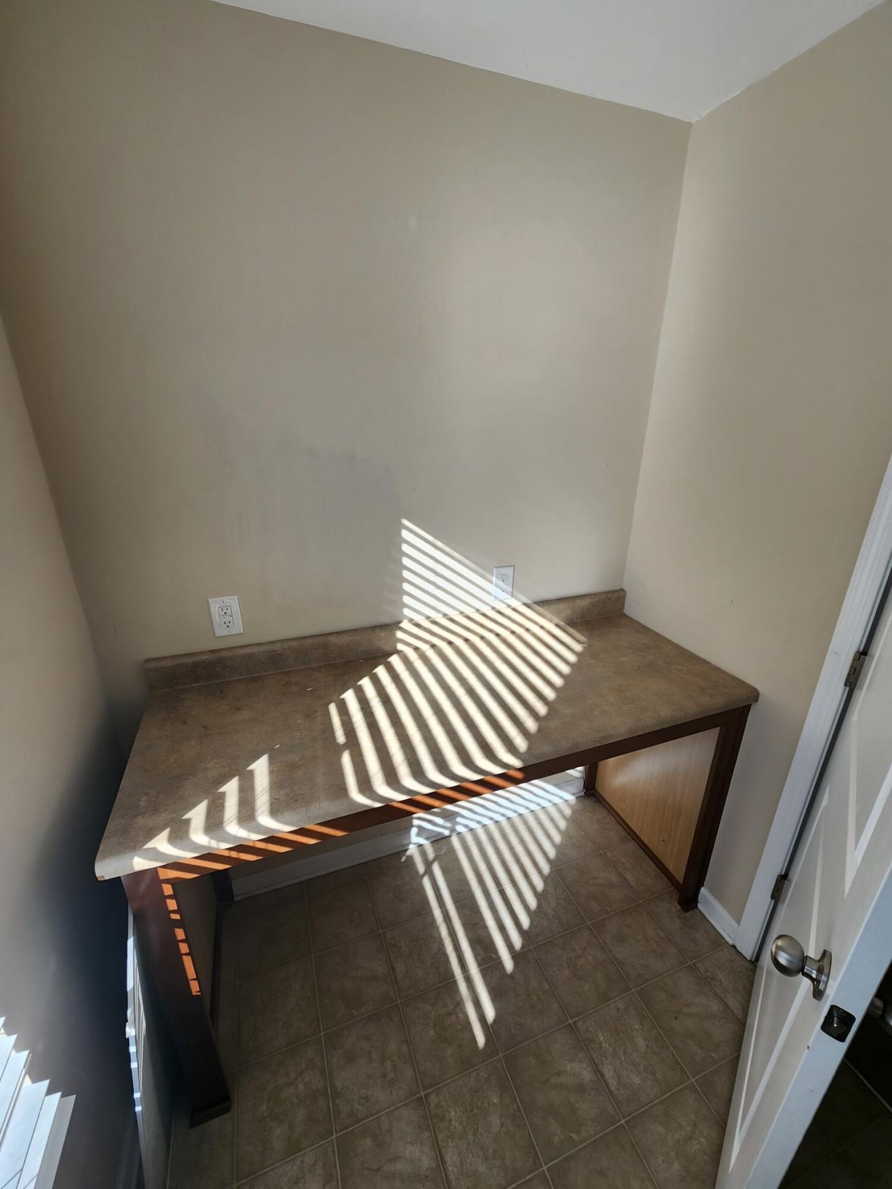 210 Medford Drive Photo 9