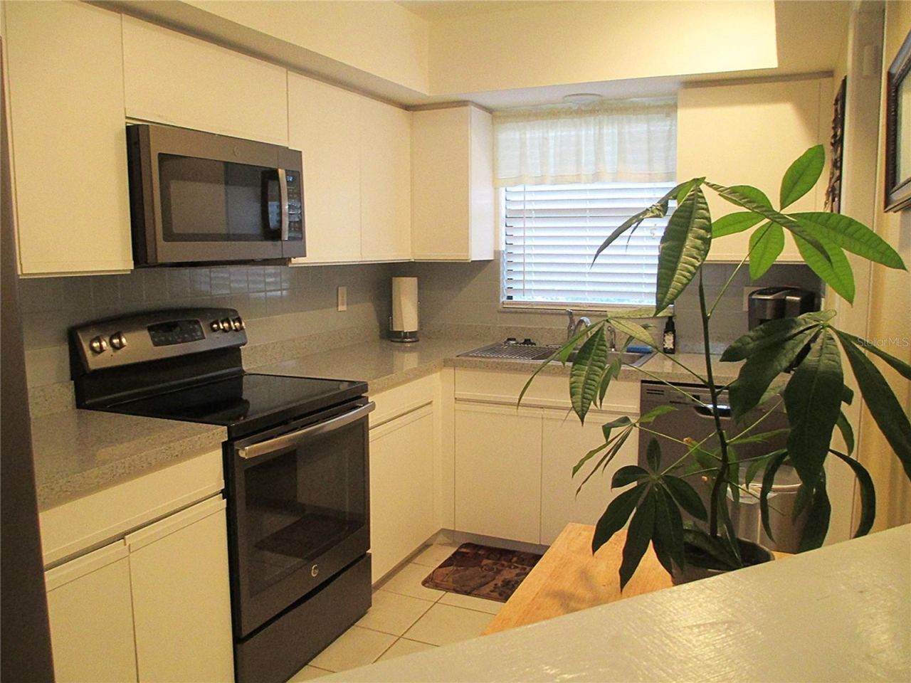 5040 Live Oak Circle, Unit 93, Bradenton, FL 34207 Photo