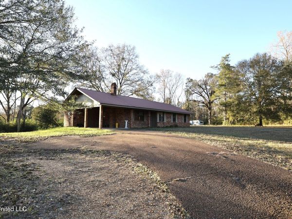 93 Pat Leake Road, Woodville, MS 39669