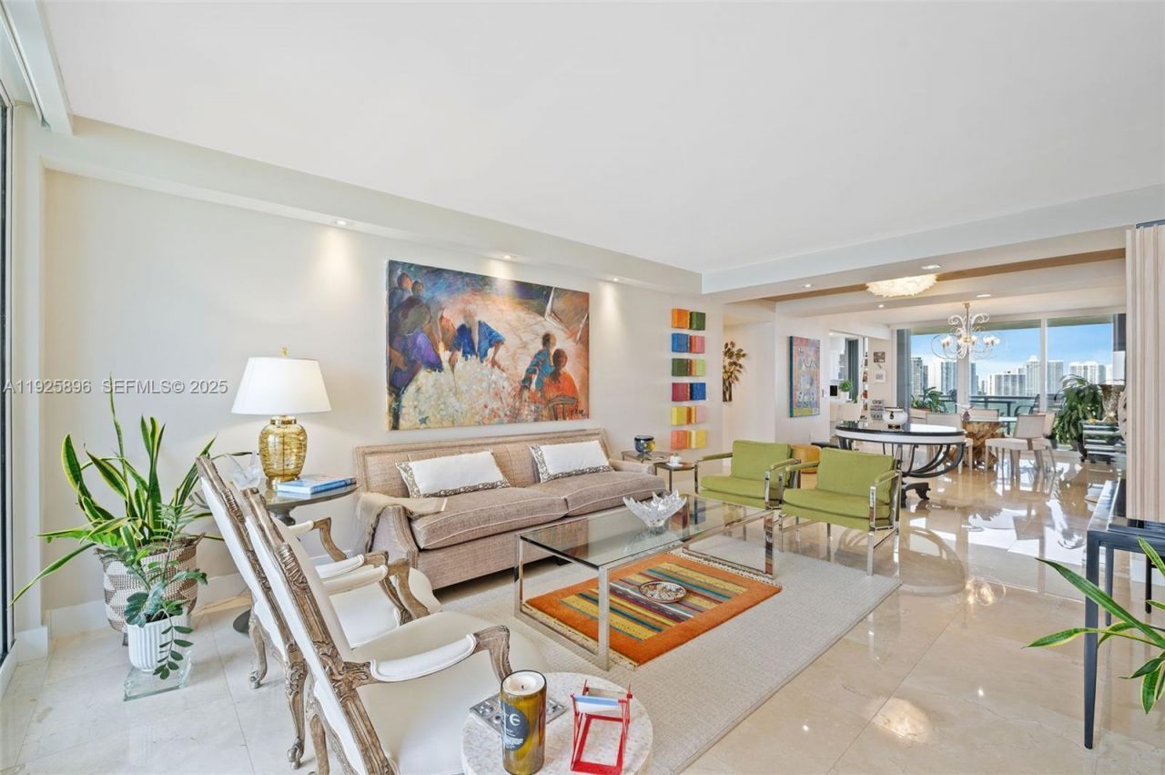 19333 E Collins Ave, Unit 1402, Sunny Isles Beach, FL 33160 Photo