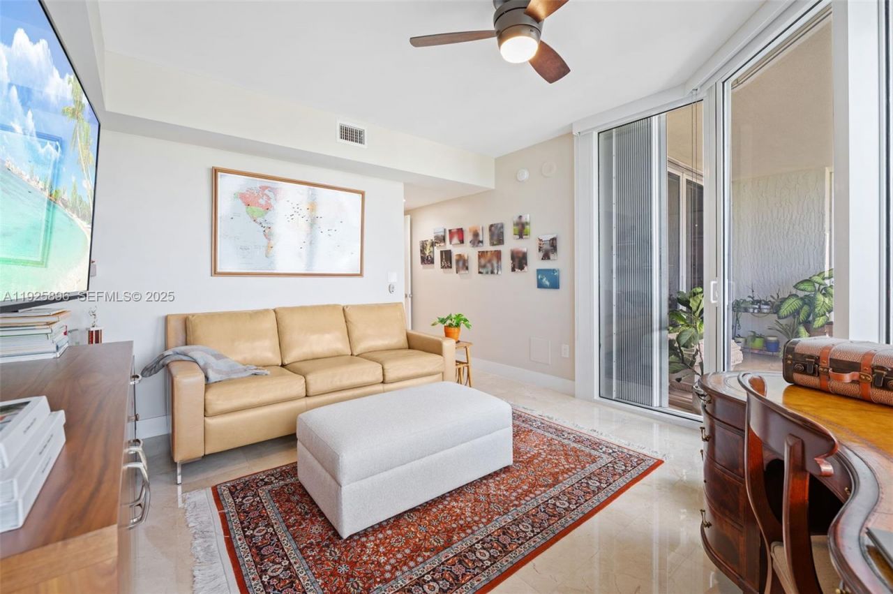 19333 E Collins Ave, Unit 1402, Sunny Isles Beach, FL 33160 Photo