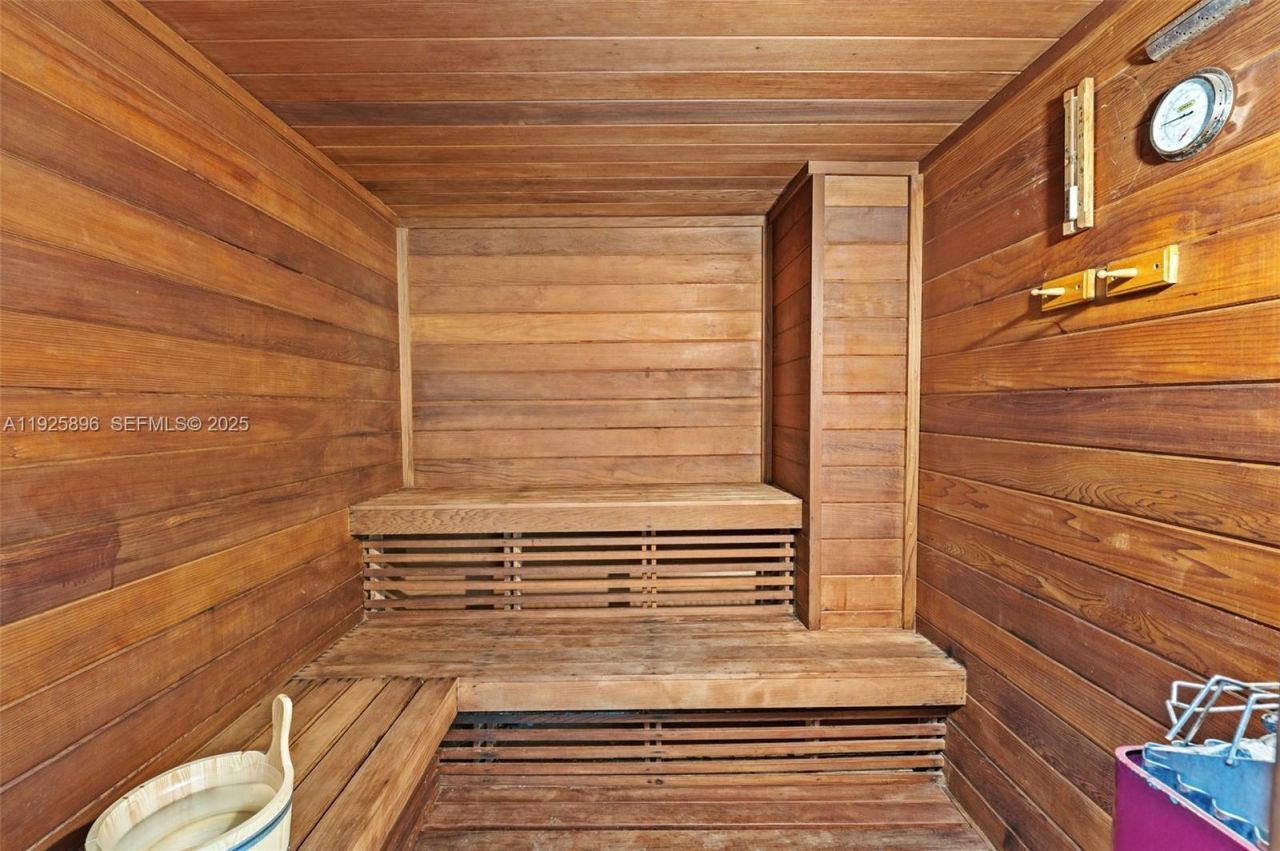 19333 E Collins Ave, Unit 1402, Sunny Isles Beach, FL 33160 Photo