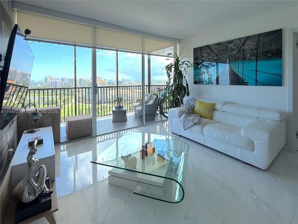 20379 W Country Club Dr, Unit 2334, Aventura, FL 33180