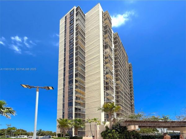 20379 W Country Club Dr, Unit 2334, Aventura, FL 33180