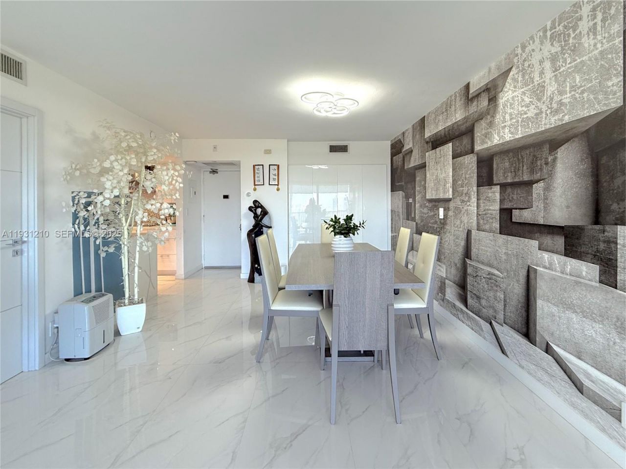 20379 W Country Club Dr, Unit 2334, Aventura, FL 33180 Photo