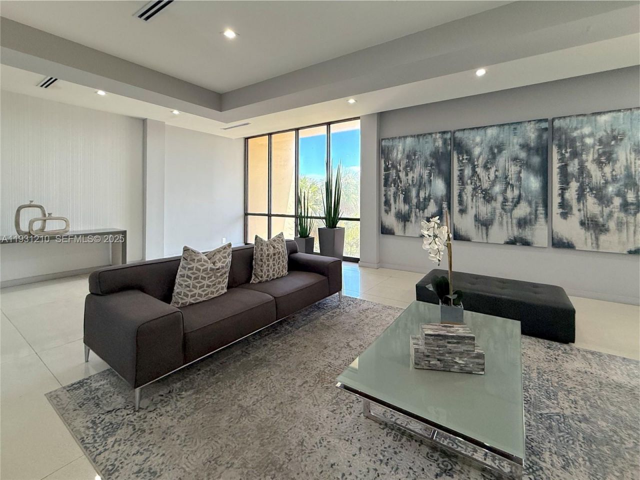 20379 W Country Club Dr, Unit 2334, Aventura, FL 33180 Photo