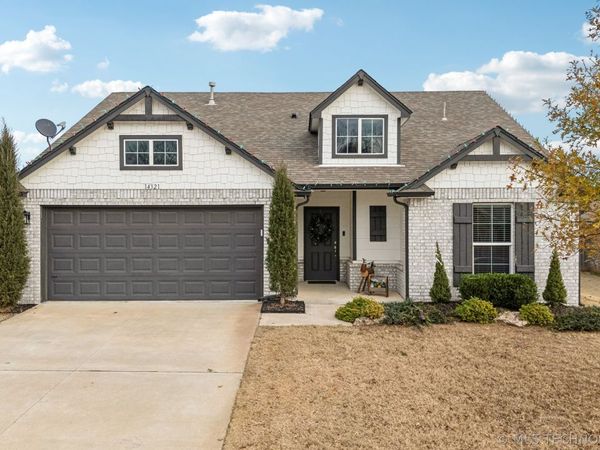 14321 S Harvard Place, Bixby, OK 74008